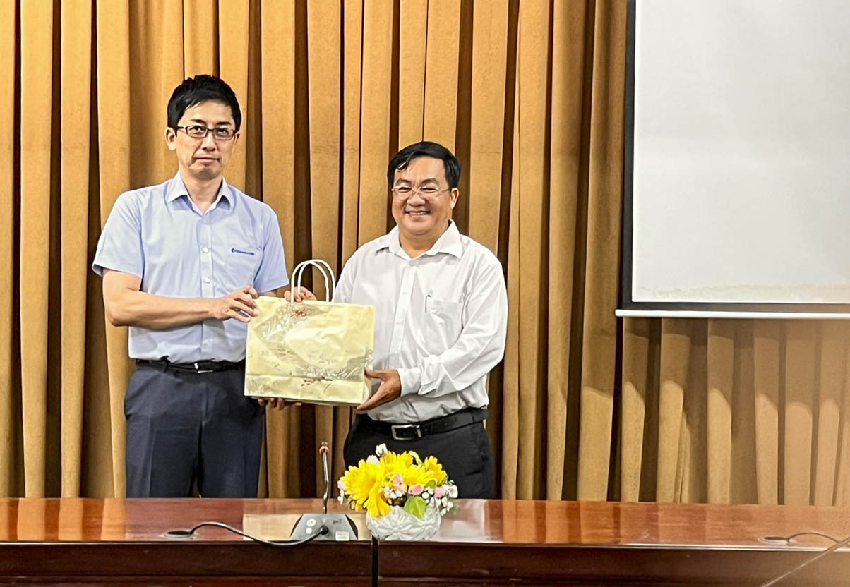 Trường Đại học Tiền Giang tiếp và làm việc với đại diện công ty Phát triển phần mềm xây dựng Aureole, Nhật Bản