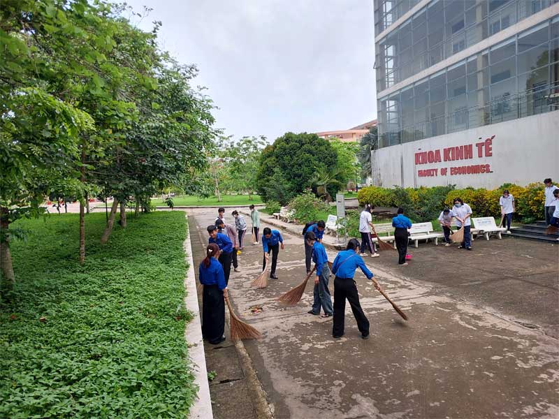 Lễ ra quân Chiến dịch “Thanh niên tình nguyện Hè Trường Đại học Tiền ...