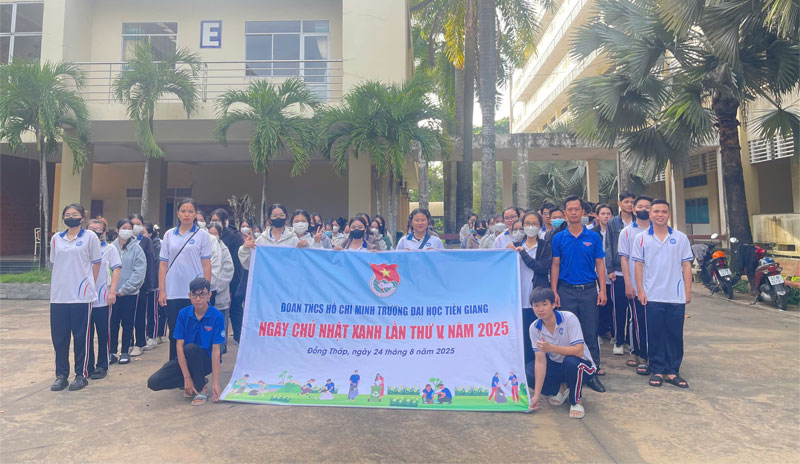 Đoàn Trường Đại học Tiền Giang tổ chức “Ngày Chủ nhật xanh” lần V ...