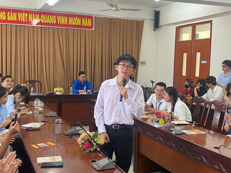 Câu lạc bộ Văn hóa học tổ chức tọa đàm “Phương pháp học tốt ...