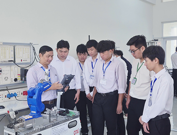 Trường Đại học Tiền Giang: Hơn 95% sinh viên tốt nghiệp có việc làm 