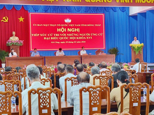 TS. Cao Nguyên Thi và các ứng cử viên đại biểu Quốc hội khóa XVI tiếp xúc cử tri tại phường Gò Công và Bình Xuân 