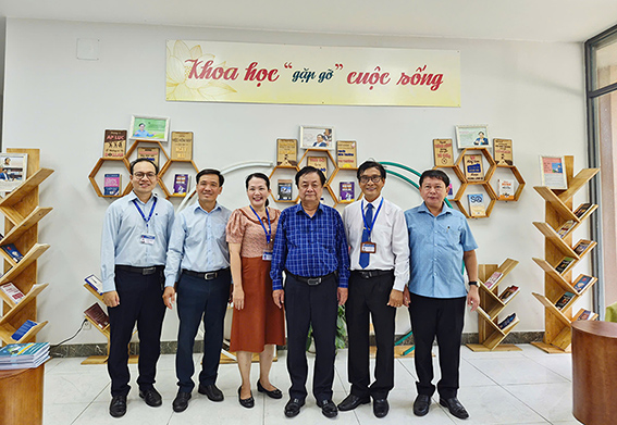 Ông Lê Minh Hoan - Nguyên UV BCH TƯ Đảng, nguyên Phó Chủ tịch Quốc hội thăm và làm việc tại Trường Đại học Tiền Giang