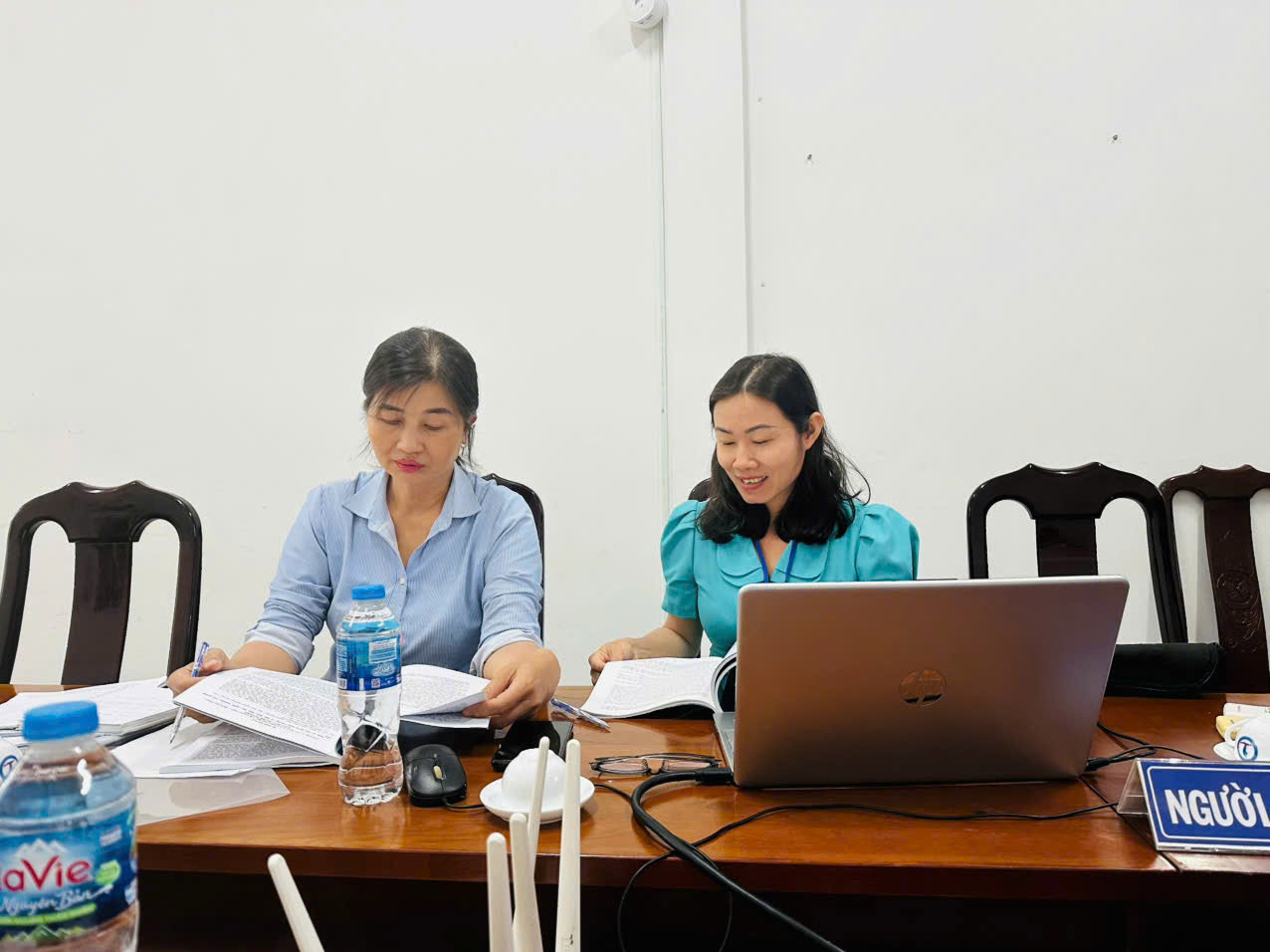 Họp đánh giá kết quả thực hiện nhiệm vụ KH&CN Viên chức